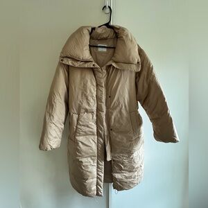 Oversized collared puffer coat